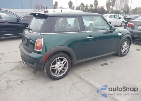 2010 Mini Cooper S z USA, uszkodzony, nr VIN WMWMF7C56ATX44697